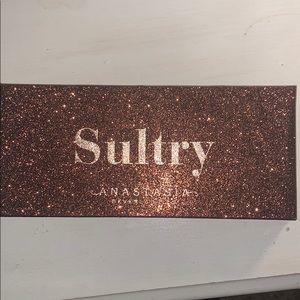 Beverly Hills Anastasia palette